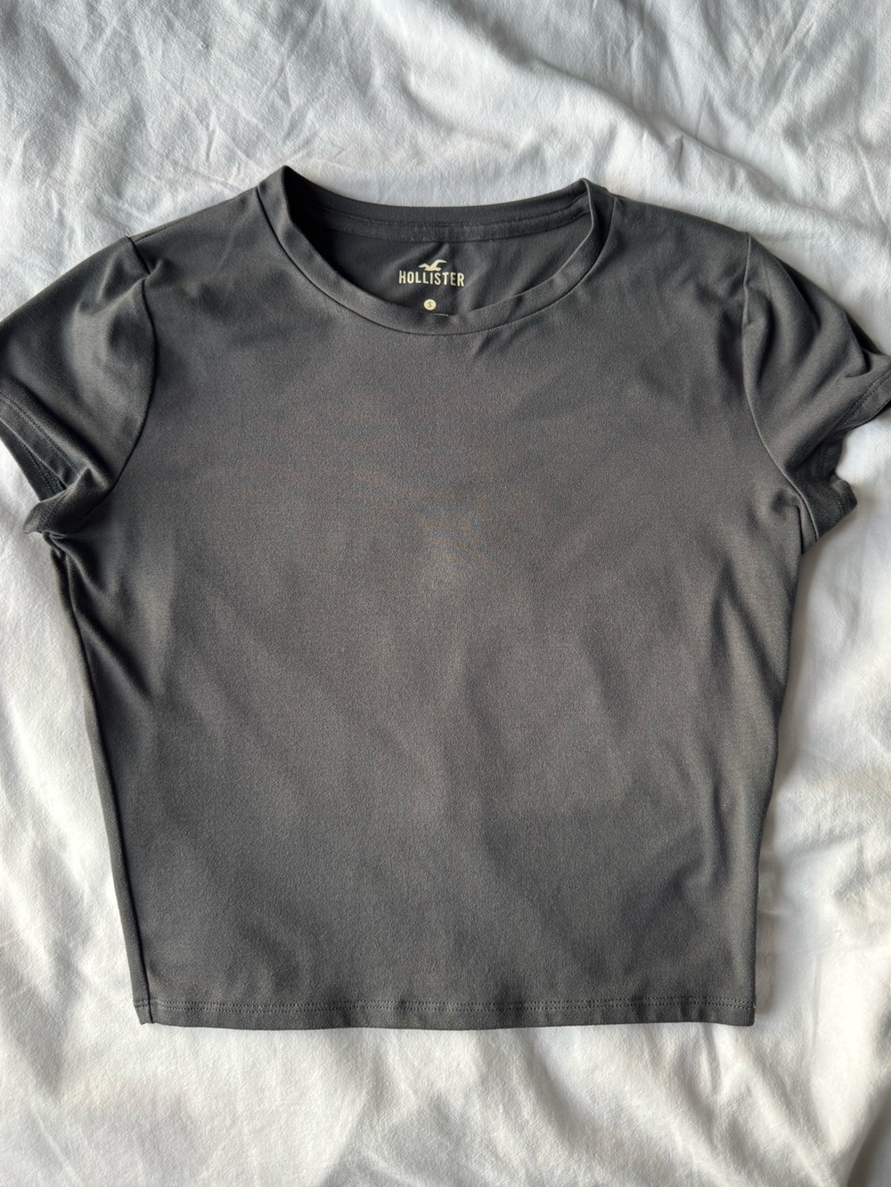 Hollister Gray Short Sleeve Tee Like New